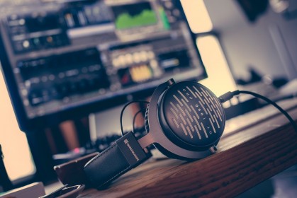 Портал в мир идеального звука: ТОП накладных Hi-Fi наушников для записи и мониторинга