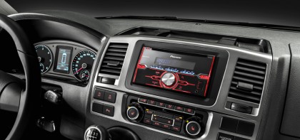 Как выбрать хорошую замену заводской автомагнитоле